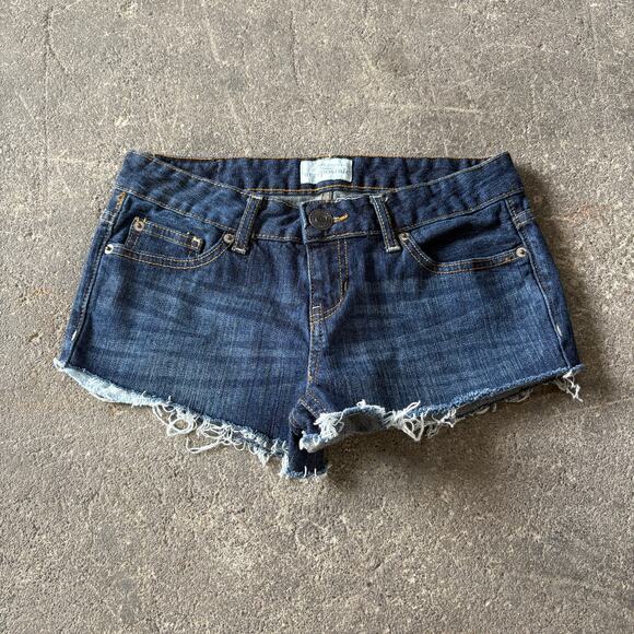 Vintage Y2K Aeropostale Cut Off Denim Jean Shorts Size 2 Blue Dark Faded 2" - Picture 1 of 8